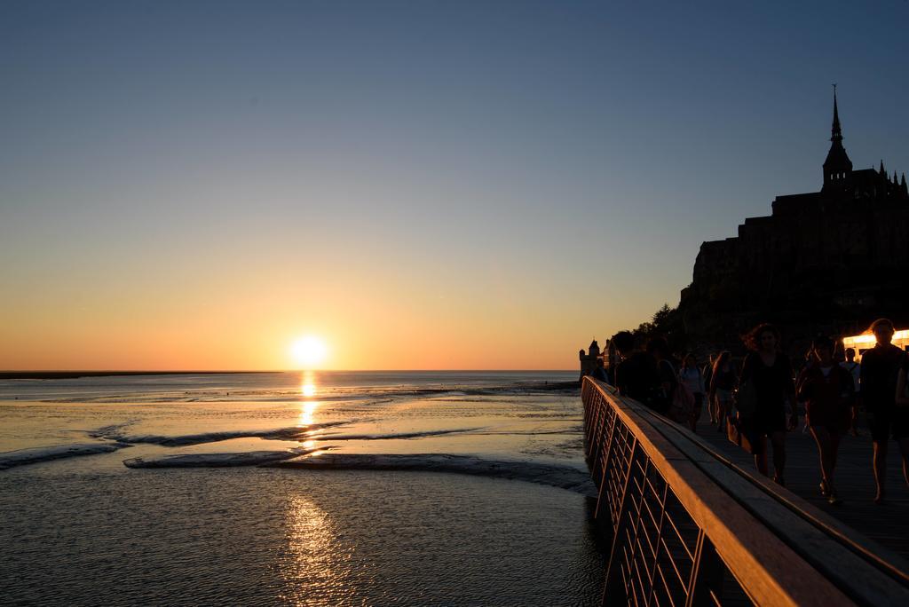 L'Oree Du Mont Proche Du Mont Saint Michel ポントルソン エクステリア 写真
